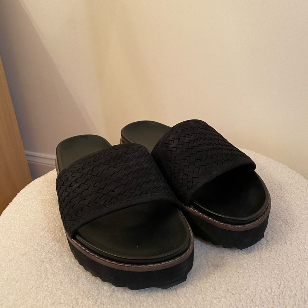 ASOS platform sandals - Picture 3 of 3